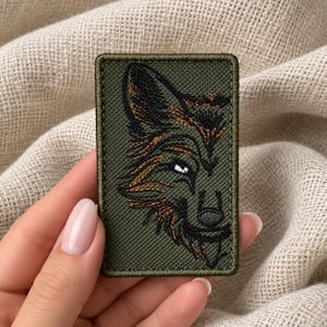 Parche bordado con cabeza de lobo, accesorio para equipo táctico, para coser, planchar o con cierre de velcro.