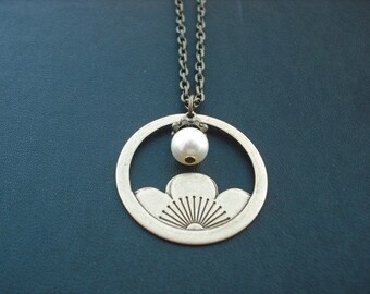 lotus flower necklace