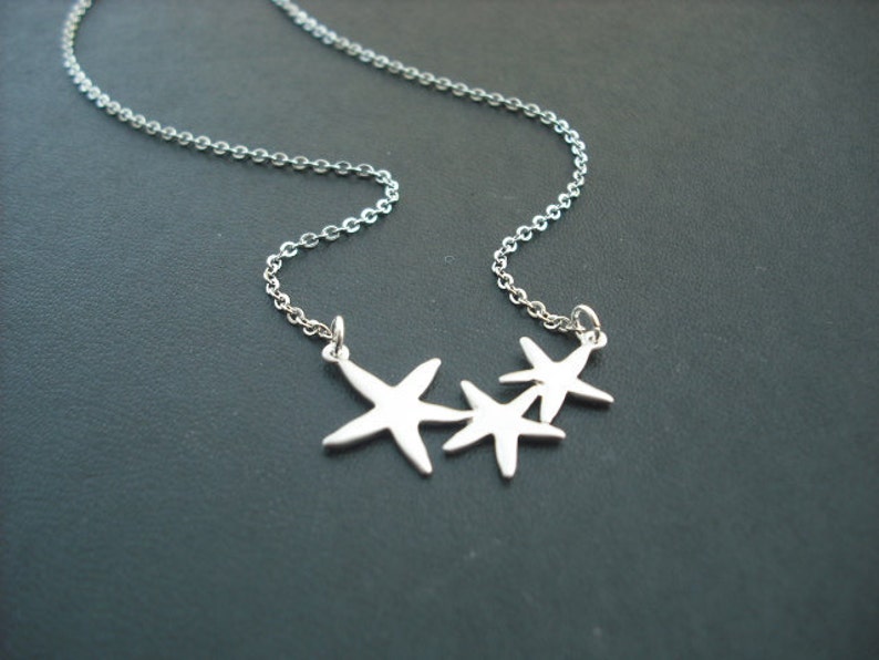 Adorable Triple Starfish necklace Bridesmaids gift, Wedding Gift image 1