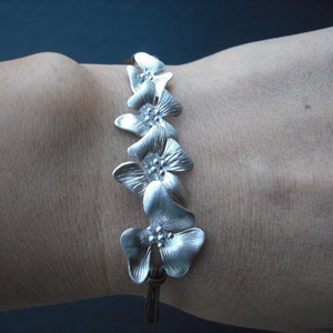 Bridesmaid Bracelet, Silver Bracelet with Fourfold Flowers image 4