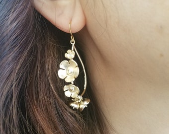 Gold or Silver Plated Flower Teardrop Earrings