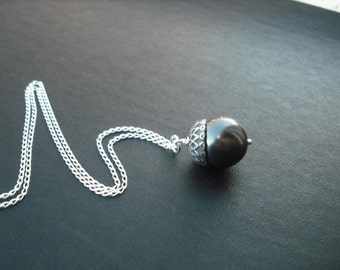 Black or Creamrose Pearl Acorn Necklace, June Birthstone Necklace,  Pearl Necklace,  Bridesmaid Gift,  Wedding Gift,  Bridesmaid Necklace