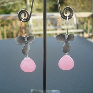 tripple orchid flowers lariat with bubble gum pink smooth jade briolette, bridesmaids gift, wedding gift image 4
