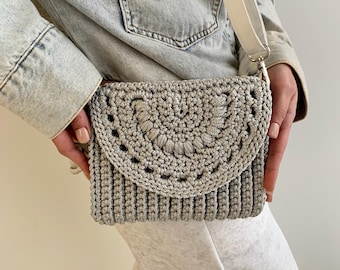 Crochet Crossbody Bag & Clutch – Step-by-Step PDF Tutorial with Video Lessons