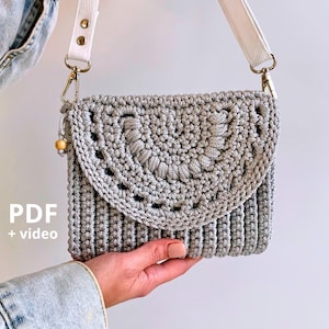 Crochet Crossbody Bag & Clutch – Step-by-Step PDF Tutorial with Video Lessons