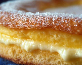 Receta de donuts rellenos de crema (PDF), donuts de crema pastelera, donuts caseros estilo panadería, receta de postre fácil, donuts de azúcar suaves