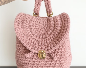 Crochet pattern backpack - for children & adults!