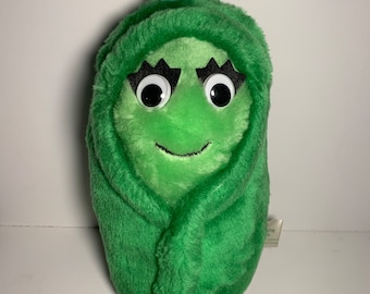 Vintage 1982 Del Monte Sweetie Pea Country Yumkin Adorable Vegetable Plush Farm Garden Theme