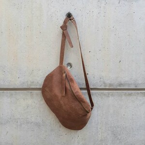 Large leather pouch bag brown image 4