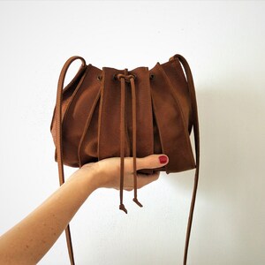 Bucket bag Brown leather crossbody bag gift for her accordion bag image 3