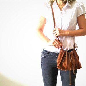 Bucket bag Brown leather crossbody bag gift for her accordion bag image 4