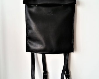 leather backpack_Medium size_roll-top design