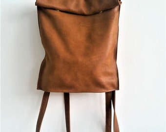 leather backpack_Medium size_roll-top design