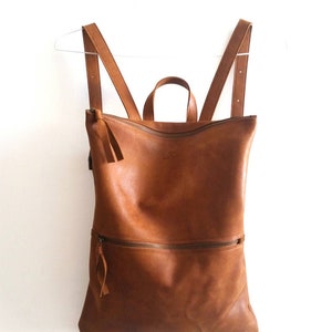 Mochila de piel marrón, bolso para portátil