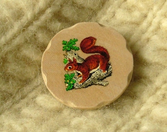 red squirrel wooden hand shaped brooch