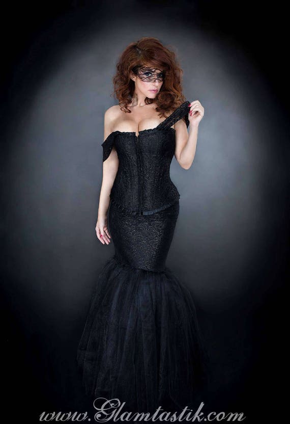 Size Small Black Lace Mermaid Style Tulle Prom Dress With Gold Etsy