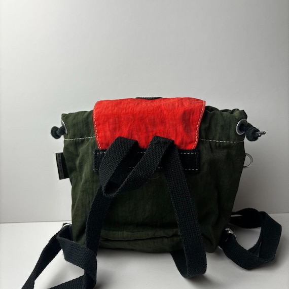 Vintage Kipling Backpack Green Drawstring Flap Ny… - image 3
