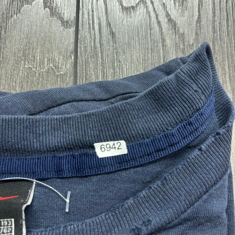 Koszulka męska Nike Swoosh Vintage XXL w kolorze granatowym z haftowanym okrągłym dekoltem Y2k zdjęcie 8