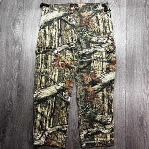 Yukon Gear 36 x 30 Mossy Oak Real Tree Camo Cargo Pants Vintage Y2K Large image 1
