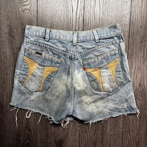 Vintage Levis Denim Cut Off Shorts Light Wash Corduroy Pocket Orange Tab 30