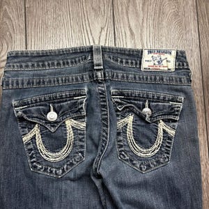True Religion Straight Leg Jeans Womens 28 Blue Medium Wash Low Rise Made in USA image 2