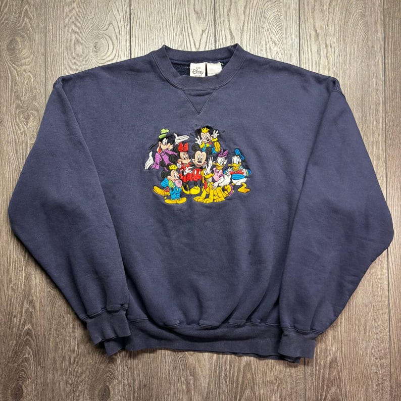Vintage Disney Store Mens XXL Mickey Mouse Friends Embroidered Navy Sweatshirt image 1