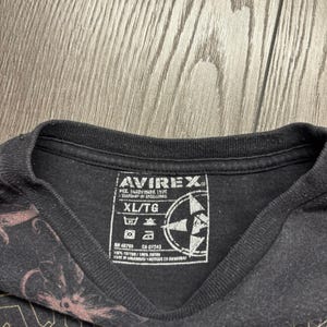 Avirex Mens XL Graphic T-Shirt Black Skull Fleur De Lis Crown Y2K Streetwear image 4