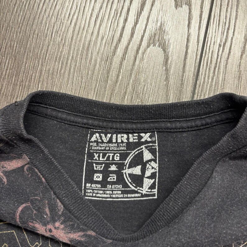 Avirex Mens XL Graphic T-Shirt Black Skull Fleur De Lis Crown Y2K Streetwear image 4