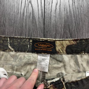 Yukon Gear 36 x 30 Mossy Oak Real Tree Camo Cargo Pants Vintage Y2K Large image 3