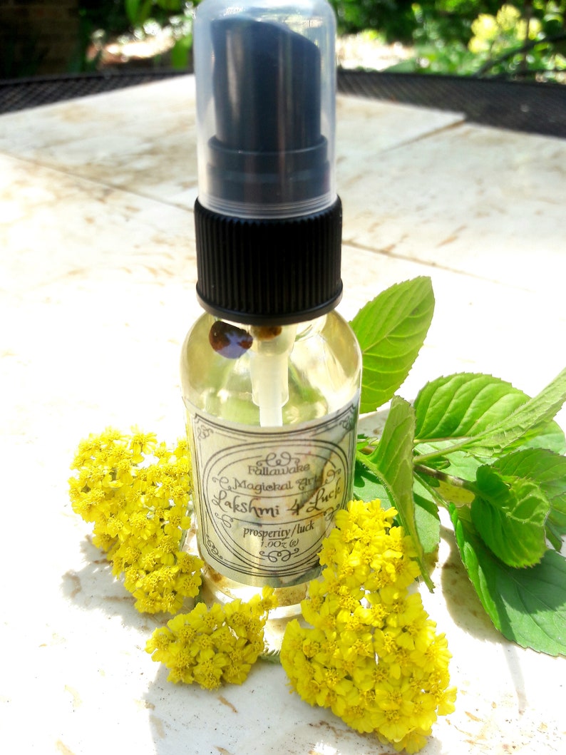 Lakshmi 4 Luck Magickal Mist for Abundance, Luck, and Prosperity - Etsy