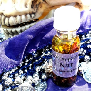 In2it Intuit Magickal Ritual Oil for Psychic Enhancement Intuition Divination Spirituality