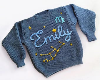 Met de hand geborduurde gepersonaliseerde babysweater: cadeau aangepaste naam