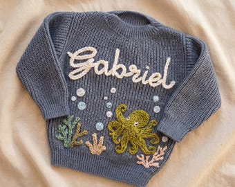 Suéter de bebé bordado a mano con nombre personalizado, jersey de punto con diseño de pulpo, regalo para niños pequeños con temática oceánica