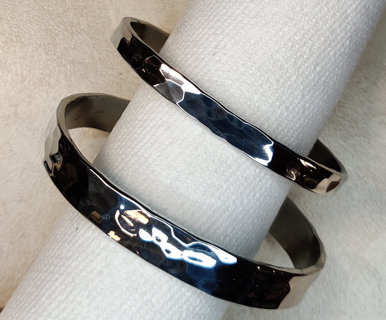 メキシカンジュエリー Hammered Cuff Bracelet メキシカンジュエリー Hammered Cuff Bracelet