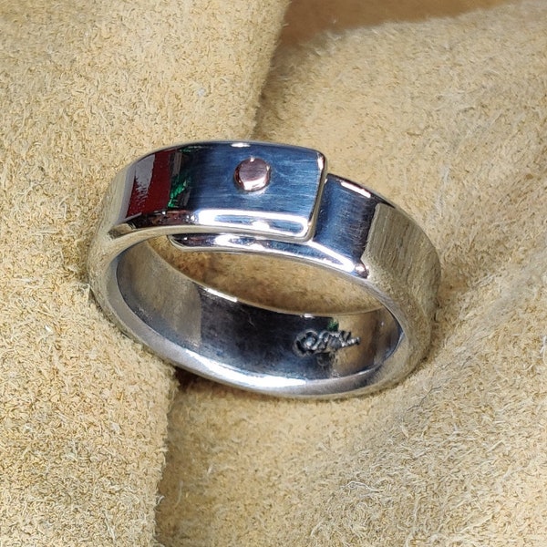 One Rivet Ring - Zinc Ring With Copper Rivet
