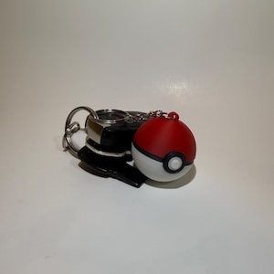 Pokeball Keychain – 3D Printed Mini Poké Ball Accessory for Fans & Collectors, Fun Gift for Gamers, Anime Lovers and Cosplayers