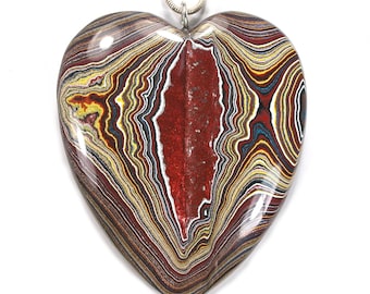 DVH Corvette Fordite Yoni Heart Pendant Recycled Car Paint Goddess Love 74x62x13 (3577)