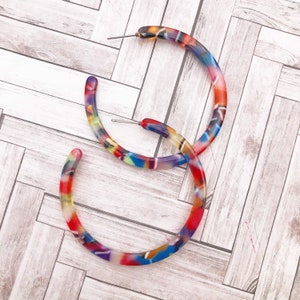 Medium Rainbow Multicolor Acetate Hoop Earrings image 5