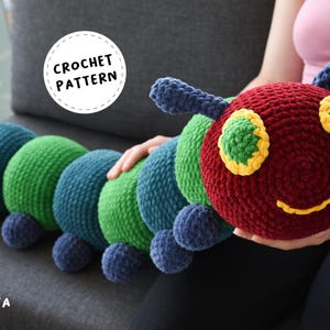 SCHEMA ALL'UNCINETTO Il bruco mai sazio | Istruzioni PDF per un tenero bruco | Peluche per bambini e neonati o come decorazione