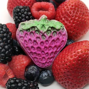 Berry Smoothie Jojoba shampoo bar
