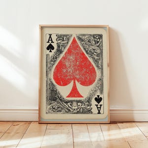Impresión vintage de naipes/as de picas: arte mural de casino y póster decorativo de póker para sala de juegos, cueva de hombres o bar en casa.