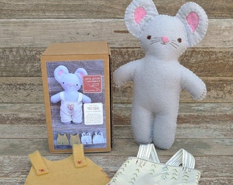 DIY kit: mouse stuffed companion, by kata golda