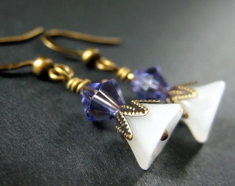 Flower Dangle Earrings. Blue and White Flower Earrings. White and Blue Flower Earrings in Bronze. Handmade Earrings. Handmade Jewelry.