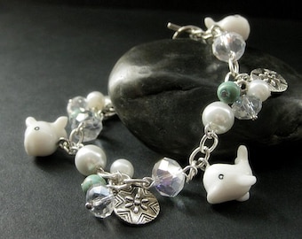 White Whale Bracelet. Beaded Bracelet. Turquoise Bracelet. Ocean Beach Bracelet. Handmade Jewelry.