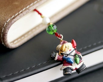 Christmas Mishap Santa Bookmark. Green and Red Beaded Bookmark. Santa Book Charm. Christmas Bookmark. Holiday Book Thong.