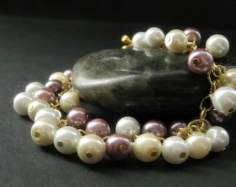 Mauve Pearl Bracelet in Gold. Pearl Charm Bracelet with Mauve Pink, Ivory, and White Pearls. Handmade Bracelet.