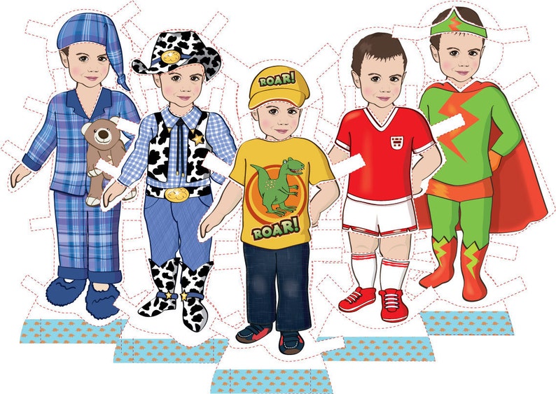 Pu&ograve; includere: Cinque bambole di carta di ragazzi che indossano abiti diversi. Il ragazzo a sinistra indossa un pigiama blu a quadri e un orsacchiotto di peluche. Il ragazzo successivo indossa un cappello da cowboy, una camicia a quadri blu e bianca e jeans blu con una cintura da cowboy. Il terzo ragazzo indossa una maglietta gialla con una grafica di dinosauro e la parola "ROAR!" su di essa. Il quarto ragazzo indossa una maglietta da calcio rossa con colletto bianco e pantaloncini bianchi. L'ultimo ragazzo indossa un costume da supereroe verde con un design a forma di fulmine e un mantello rosso.