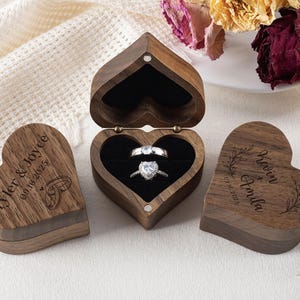 Personalized Name Ring Box, Wedding Gifts, Custom Engagement Ring Box, Anniversary Gift for Mom, Proposal Ring Bearer, Monogram Ring Box