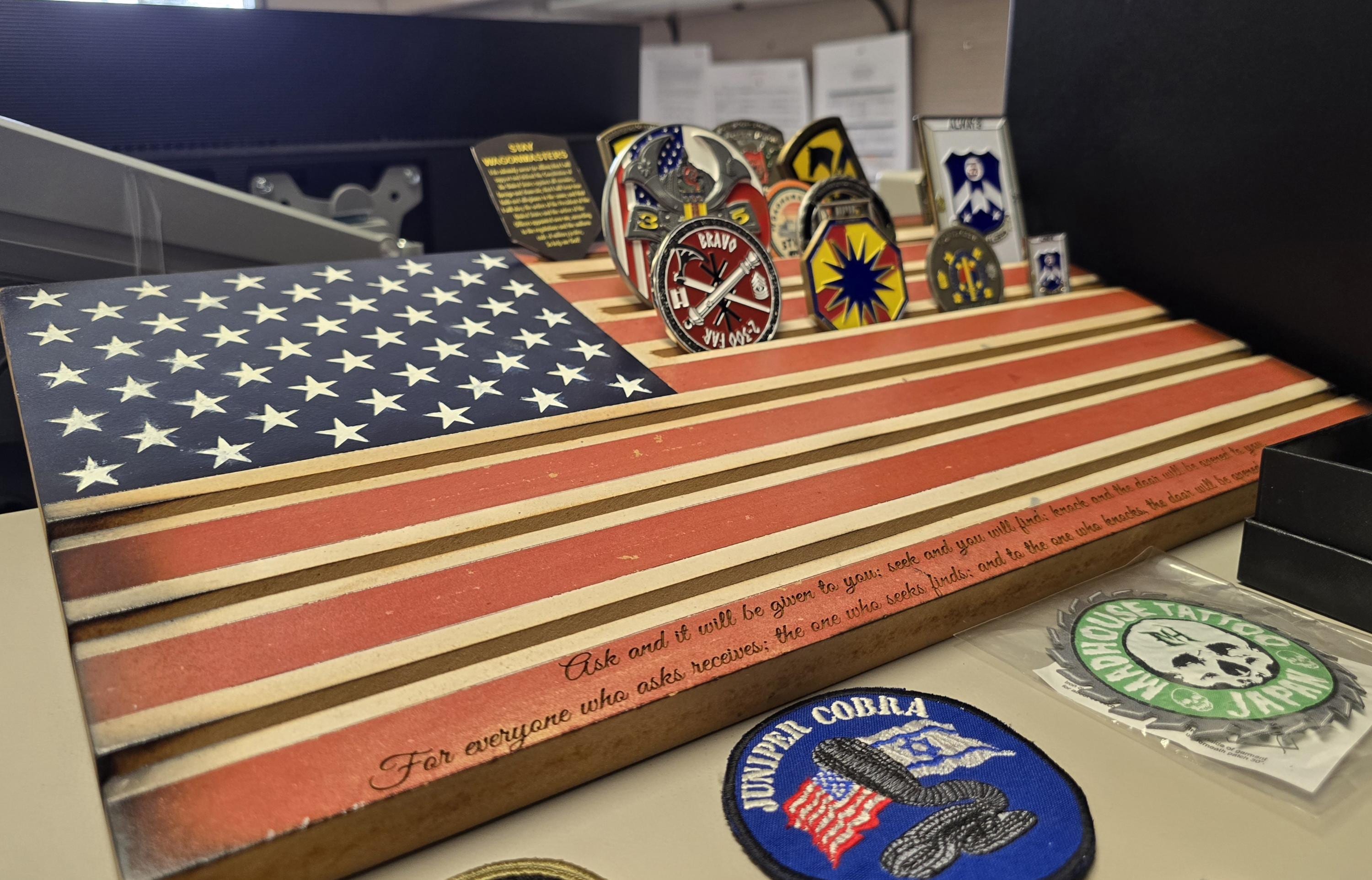 アメリカ国旗コインホルダー：愛国心を表現したパーソナライズされたディスプレイ - Etsy 日本