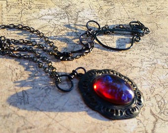 Collar de Fuego Negro Nocturno, creado en EE. UU., Aliento de Dragón, San Valentín, regalo para ella, collar gótico, regalo de fantasía medieval para juegos de rol.